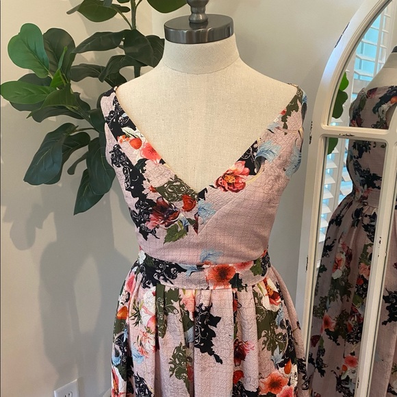 New Preen by Thornton bregazzi hammered Rose Florence dress floral size s - Picture 4 of 7